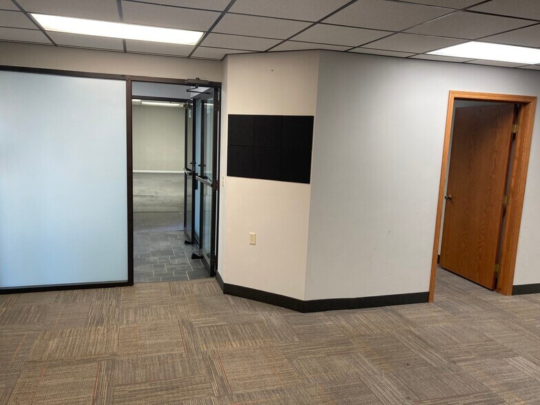 20 S 32nd Ave S, Saint Cloud, MN à vendre - Photo de l’immeuble – Image 3 sur 16