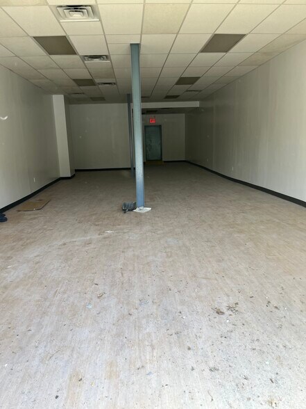891-899 Clinton Ave, Irvington, NJ à louer - Photo de l’immeuble – Image 3 sur 5