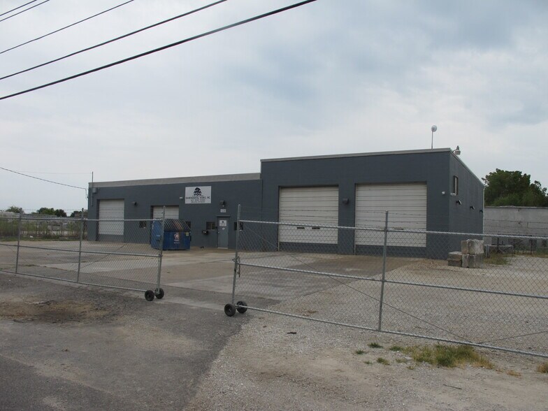 1530 E Atlantic St, Springfield, MO à vendre - Photo de l’immeuble – Image 3 sur 12