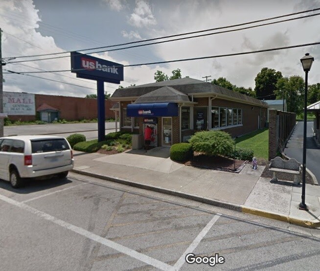 104 Broadway St, Cave City, KY à louer - Photo de l’immeuble – Image 2 sur 7