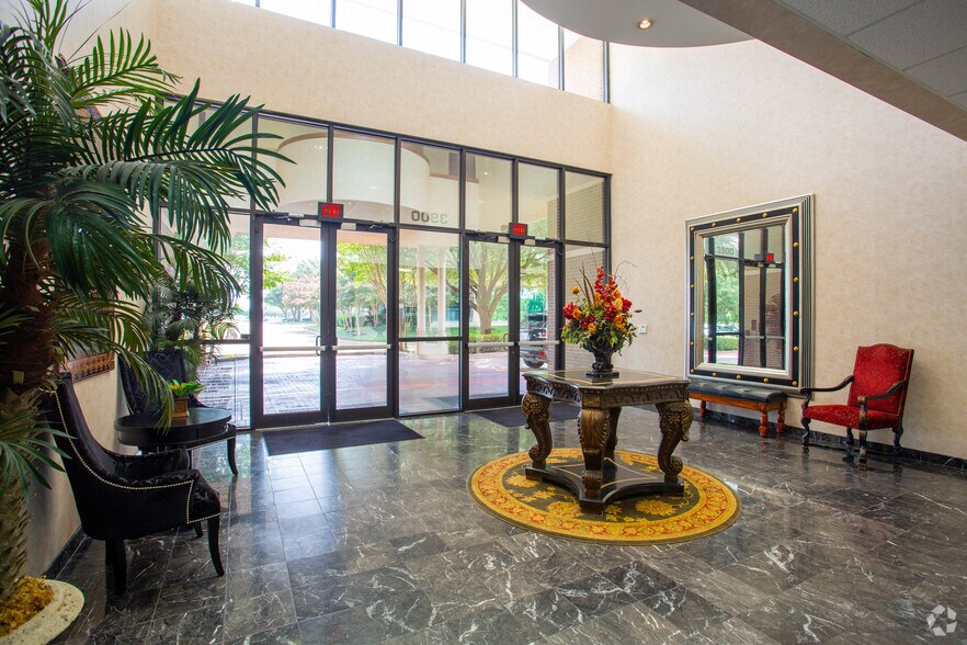 3900 American Dr, Plano, TX à vendre - Hall d’entrée – Image 2 sur 20