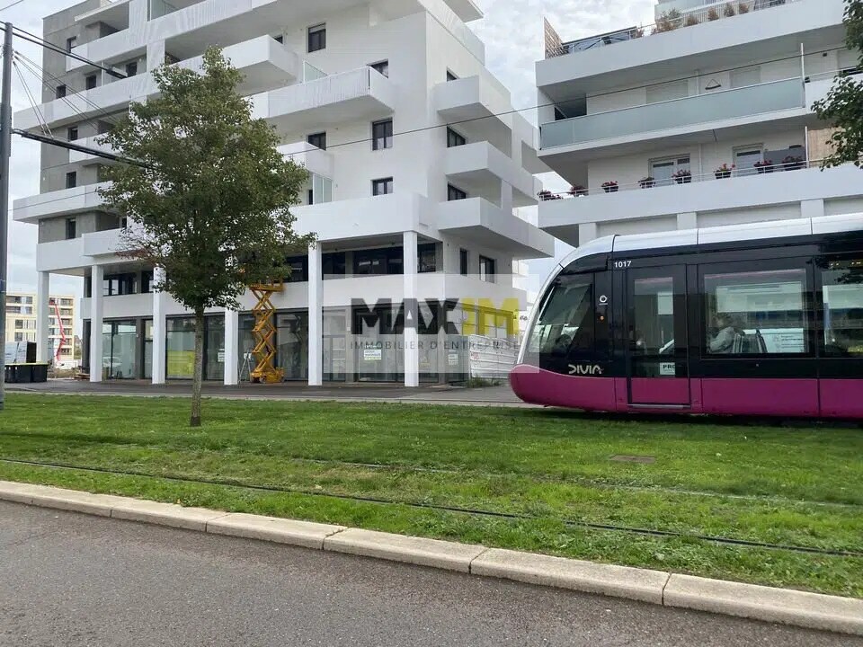 Local commercial dans Dijon à louer Photo de l’immeuble– Image 1 sur 9