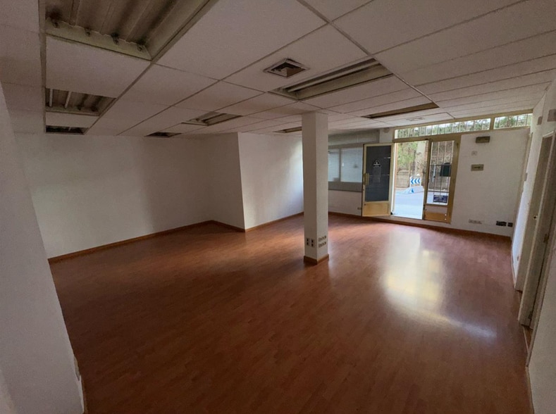 Immeuble residentiel dans Madrid, Madrid à vendre - Photo intérieure – Image 2 sur 2