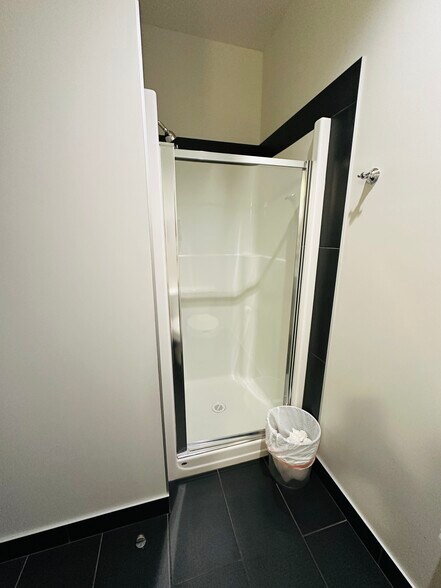 10514 67 Av, Grande Prairie, AB à vendre - Photo de l’immeuble – Image 2 sur 13