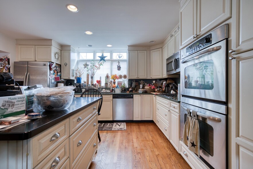 1053 Wicker St, Ticonderoga, NY à vendre - Photo de l’immeuble – Image 3 sur 84