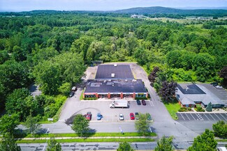 Plus de détails pour 65 University Dr, Amherst, MA - Local commercial à louer