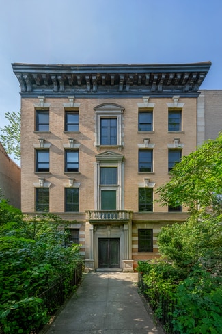 Plus de détails pour 554 Eastern Pky, Brooklyn, NY - Logement à vendre