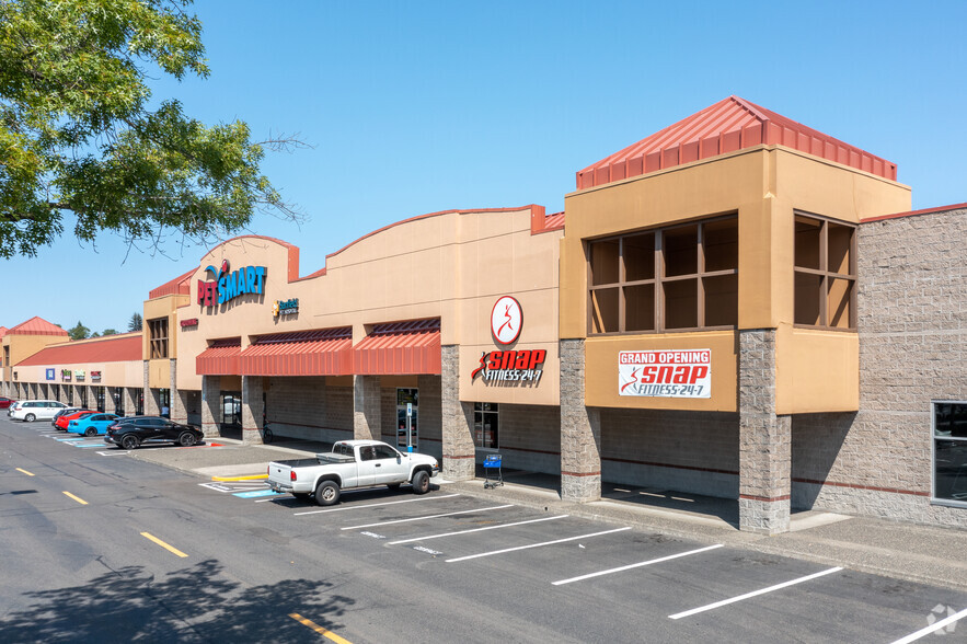 300-900 NW Eastman Pky, Gresham, OR à louer - Photo de l’immeuble – Image 1 sur 24