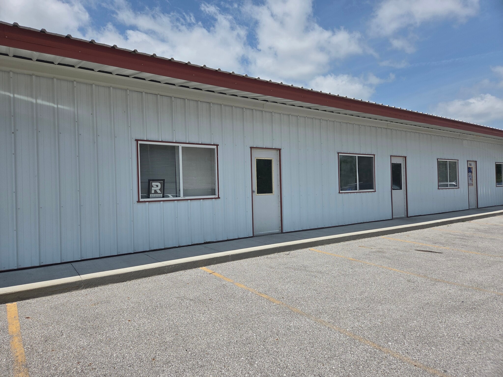 1201 Airport Rd, Ames, IA à louer Photo de l’immeuble– Image 1 sur 2