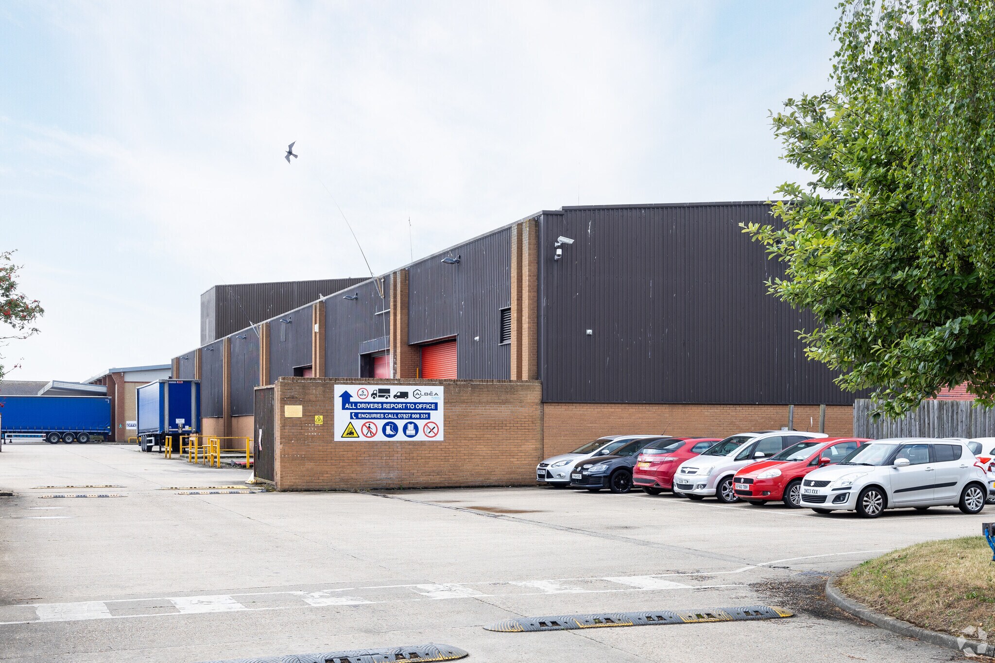 Newcomen Way, Colchester à louer Photo principale– Image 1 sur 3
