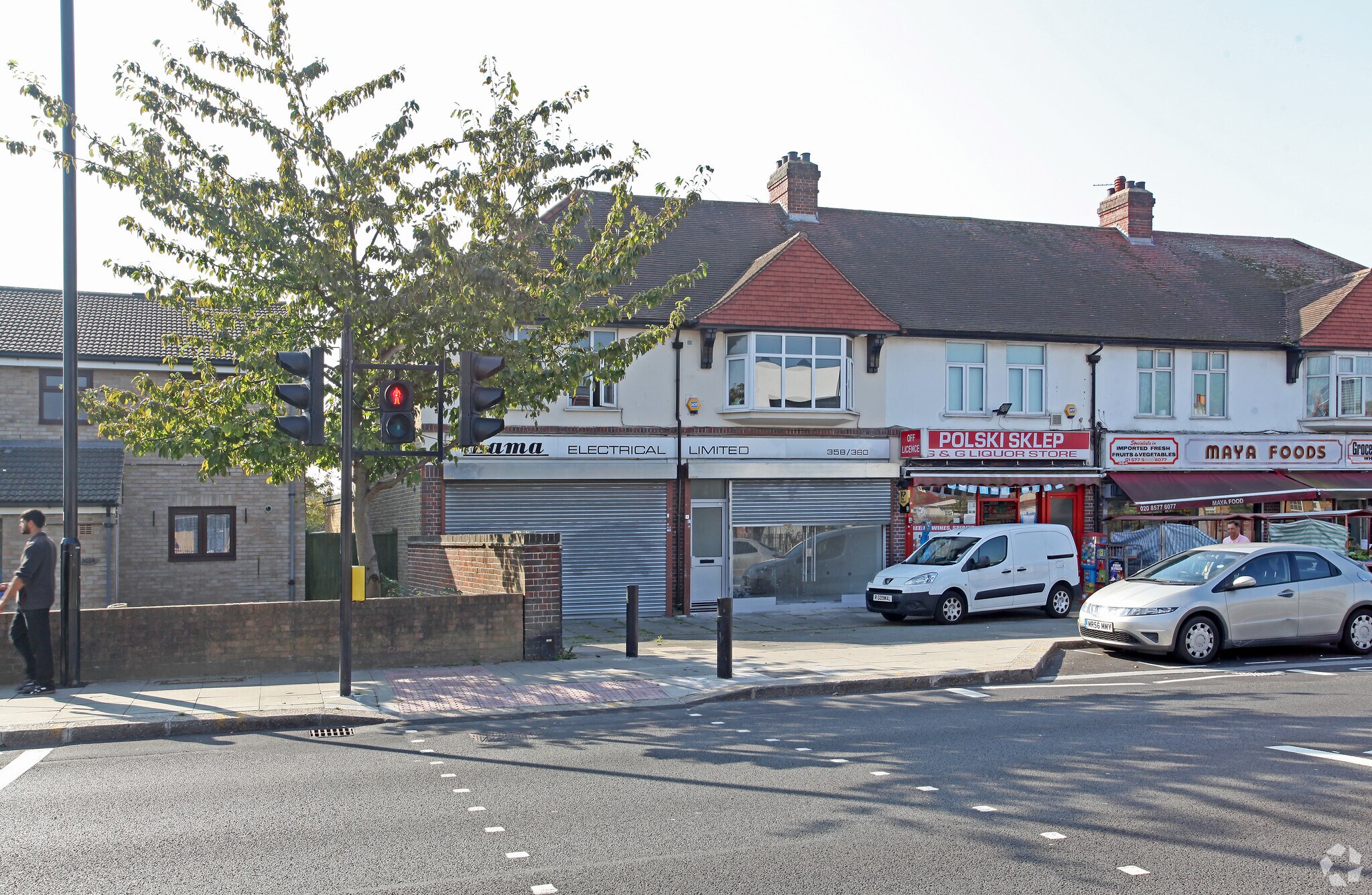 358-360 Staines Rd, Hounslow à louer Photo principale– Image 1 sur 9