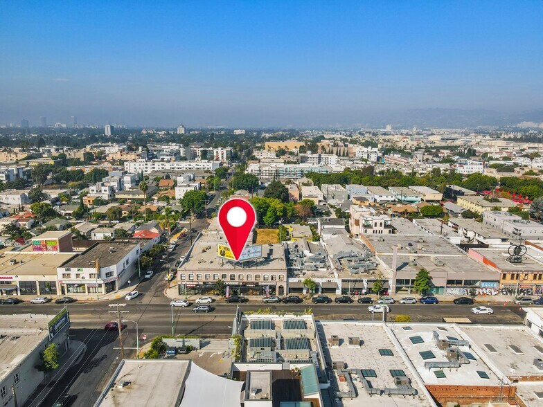601-609 N Western Ave, Los Angeles, CA à louer - Photo de l’immeuble – Image 3 sur 5