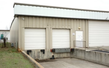 4820 Commercial Dr, Huntsville, AL à vendre Photo intérieure– Image 2 sur 20