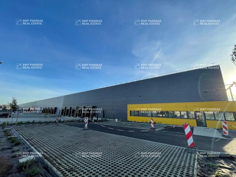 Bureau dans Toulouse à louer - Photo de l’immeuble – Image 3 sur 9