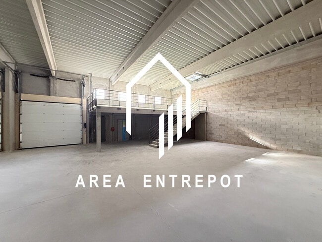 Plus de détails pour 291 Chem. des Pinchinades, Les Pennes-Mirabeau - Local d’activités à vendre