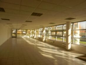 Industriel/Logistique dans Combs-la-Ville à louer Photo intérieure– Image 2 sur 2