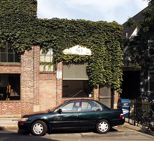 50 Grove St, Somerville, MA à louer - Photo de l’immeuble – Image 2 sur 4