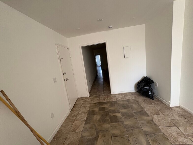 Union City Multifamily Portolio portefeuille de 3 biens à vendre sur LoopNet.fr - Photo de l’immeuble – Image 3 sur 8