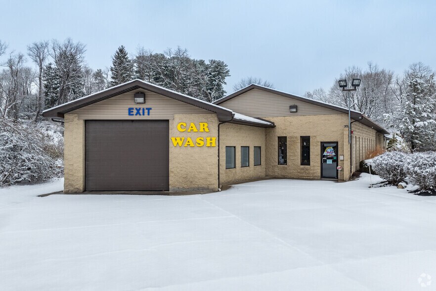 7541 US-30, North Huntingdon, PA à vendre - Photo principale – Image 1 sur 14