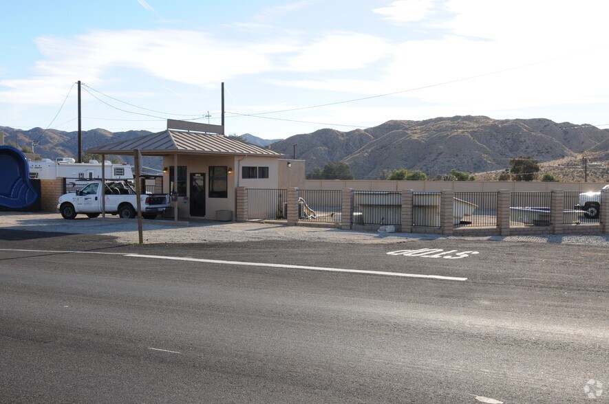 51607 29 Palms Hwy, Morongo Valley, CA à louer - Photo de l’immeuble – Image 3 sur 11