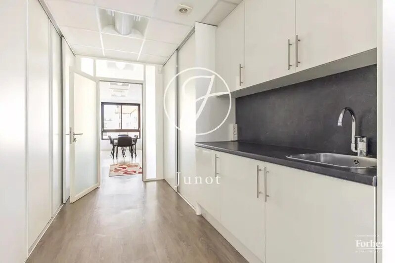 Bureau dans Levallois-Perret à vendre - Photo intérieure – Image 3 sur 15