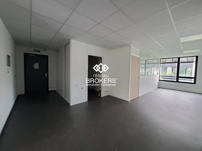 Bureau dans Epagny Metz-Tessy à louer - Photo de l’immeuble – Image 3 sur 7