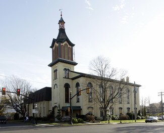 Plus de détails pour 10 S Clinton St, Doylestown, PA - Bureau à louer