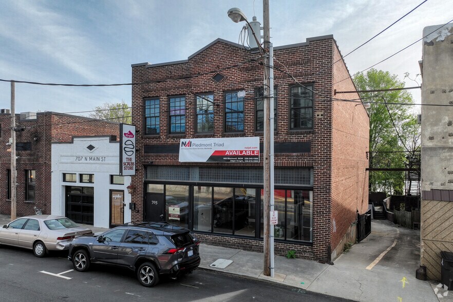 705 N Main St, Winston-Salem, NC à vendre - Photo de l’immeuble – Image 1 sur 21
