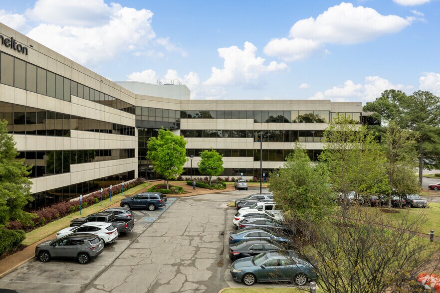 6060 Primacy Pky, Memphis, TN à louer - Photo principale – Image 1 sur 7