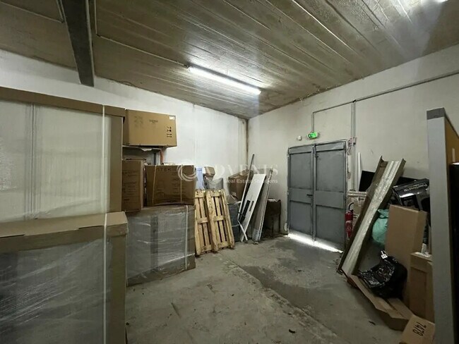 Plus de détails pour Local commercial à vendre