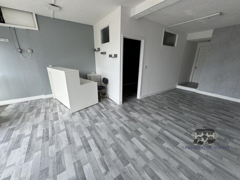 16 Brithweunydd Rd, Tonypandy à louer - Photo intérieure – Image 2 sur 7