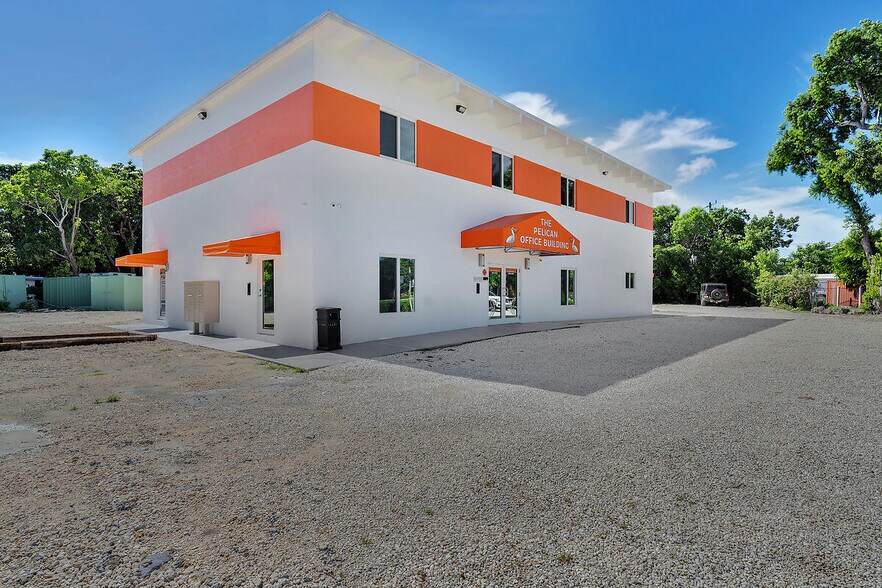 101925 Overseas Hwy, Key Largo, FL à louer - Photo de l’immeuble – Image 2 sur 11