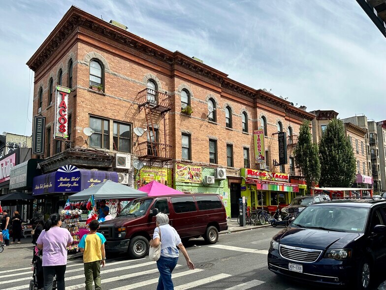 5023 5th Ave, Brooklyn, NY à vendre - Photo de l’immeuble – Image 3 sur 5