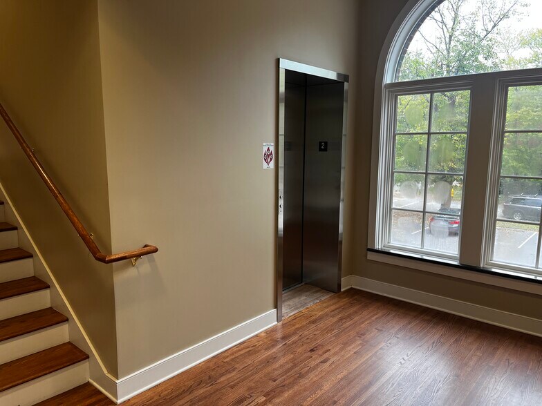 5 Kitchen Pl, Asheville, NC à louer - Photo de l’immeuble – Image 2 sur 13