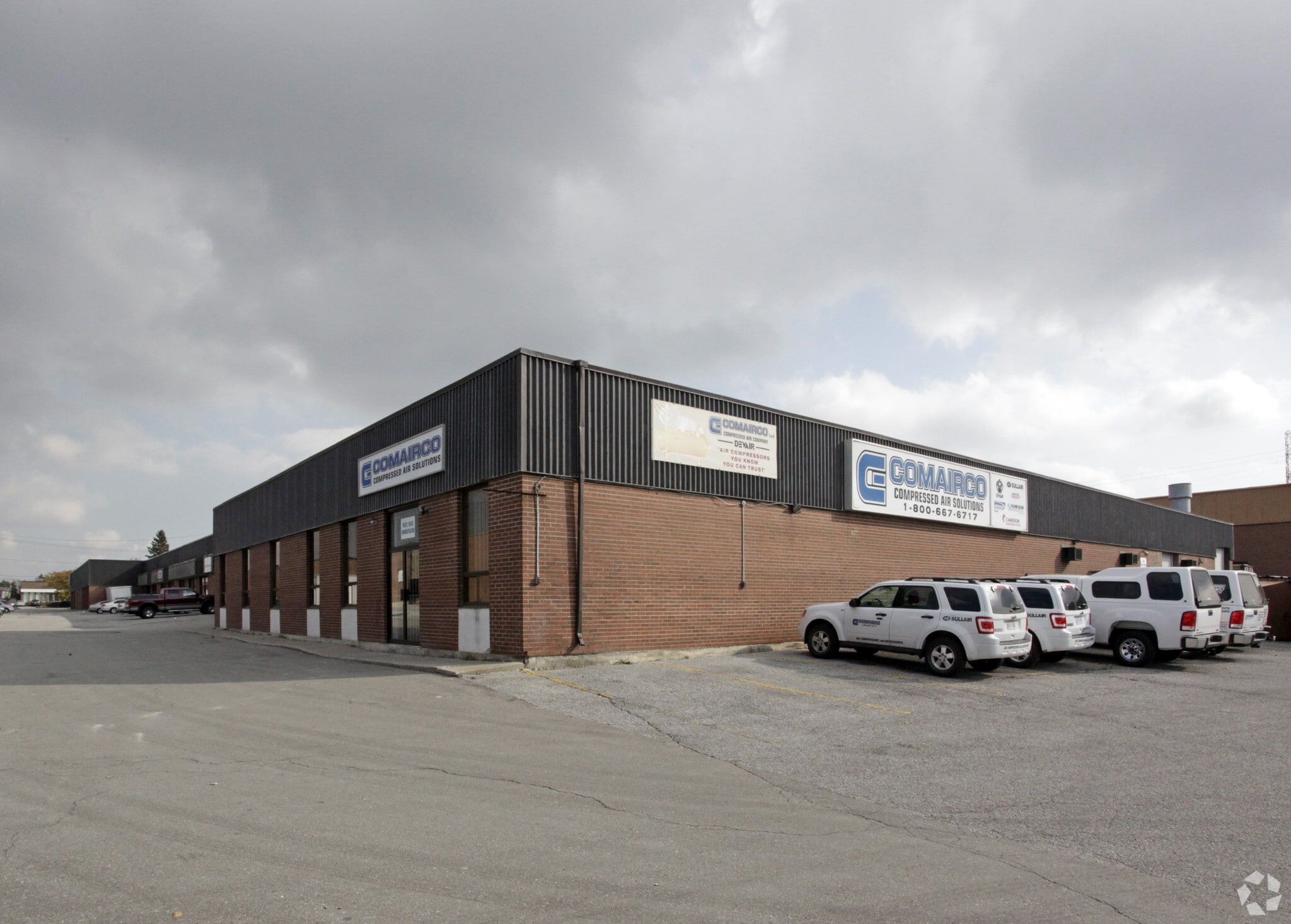 110 Norfinch Dr, Toronto, ON à louer Photo principale– Image 1 sur 3