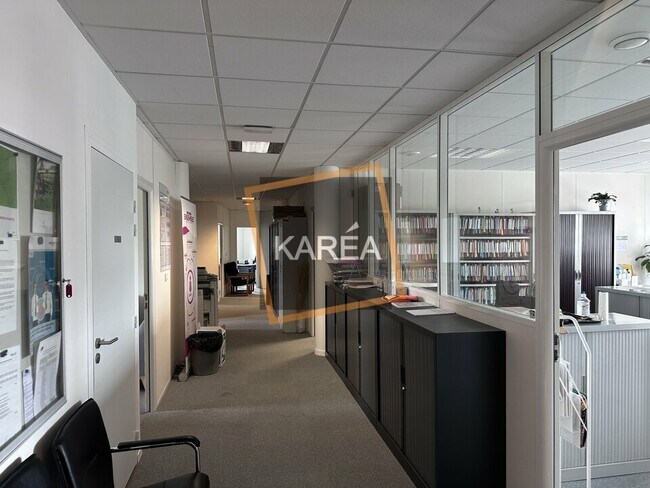 Plus de détails pour Bureau à louer