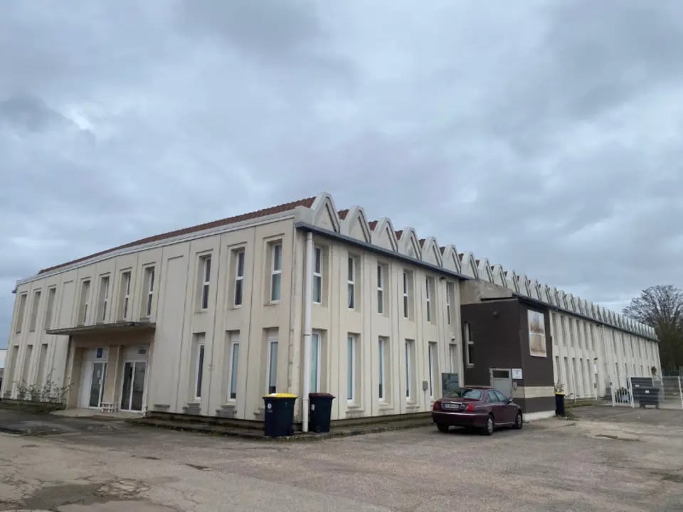 Local d'activités dans Auxerre à vendre Photo de l’immeuble– Image 1 sur 10