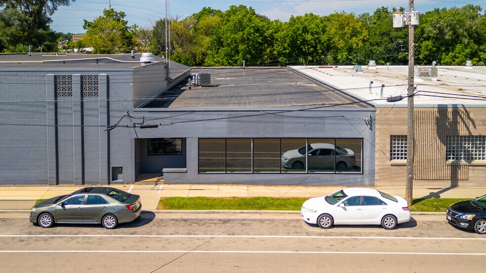 525 NW 6th Ave, Rochester, MN à louer - Photo de l’immeuble – Image 2 sur 18