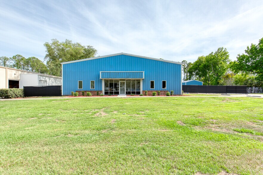 4 Aviator Way, Ormond Beach, FL à vendre - Photo de l’immeuble – Image 2 sur 70