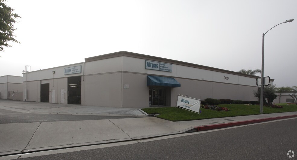 900 S Placentia Ave, Placentia, CA à louer - Photo de l’immeuble – Image 2 sur 3
