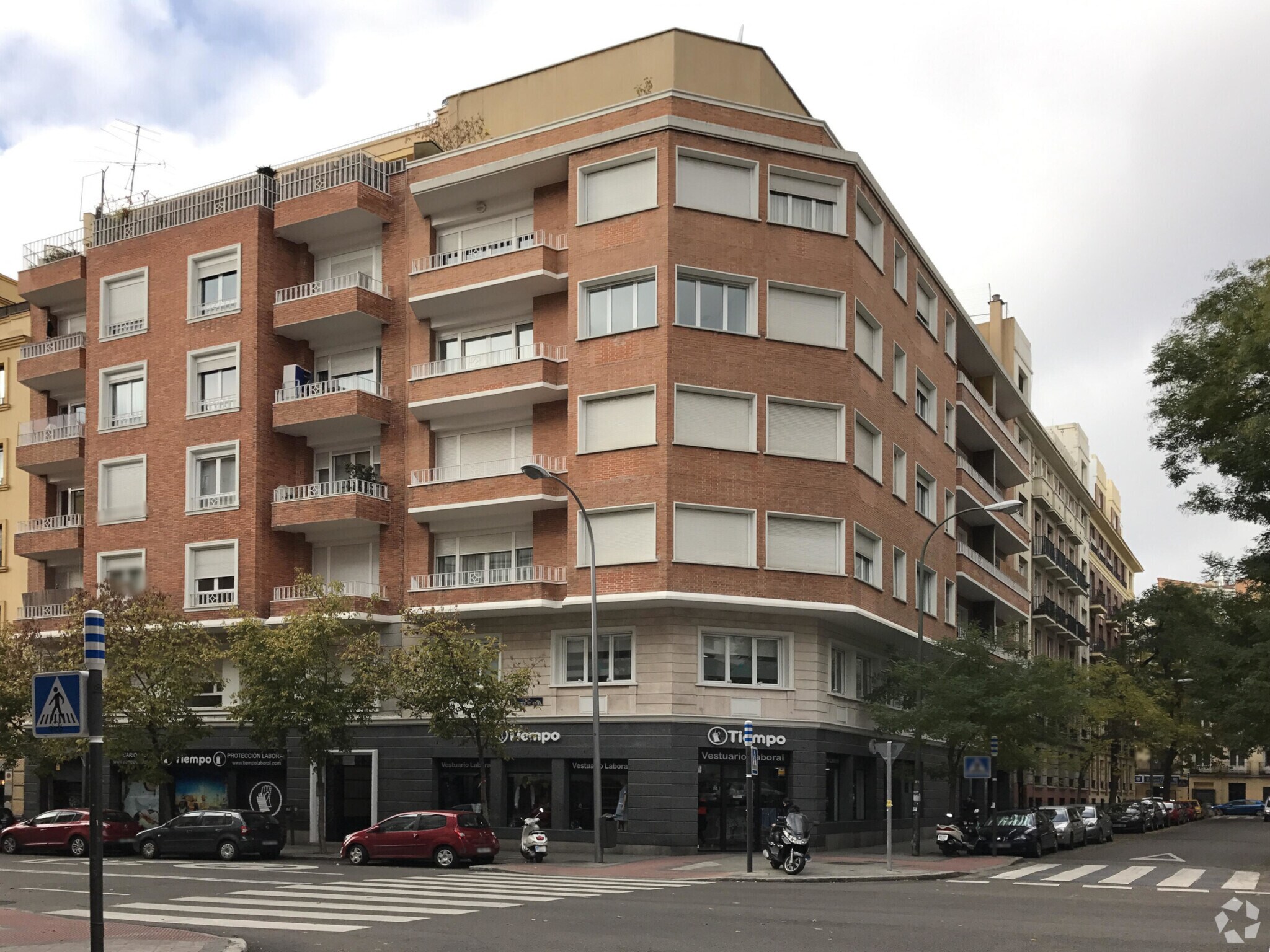 Bureau dans Madrid, Madrid à louer Photo principale– Image 1 sur 3