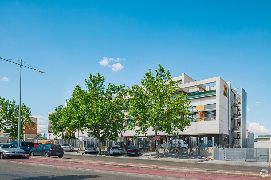 Bureau dans Tres Cantos, Madrid à vendre - Photo principale – Image 1 sur 3