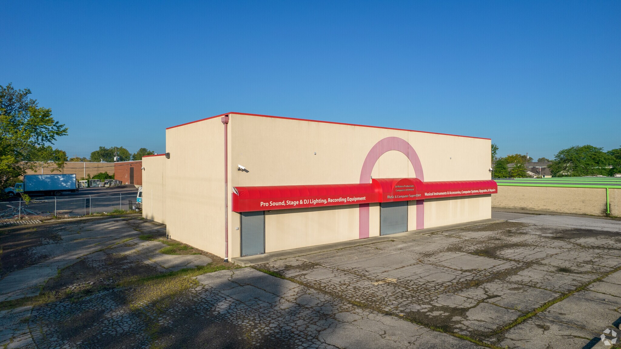 487 Georgesville Rd, Columbus, OH à vendre Photo principale– Image 1 sur 9