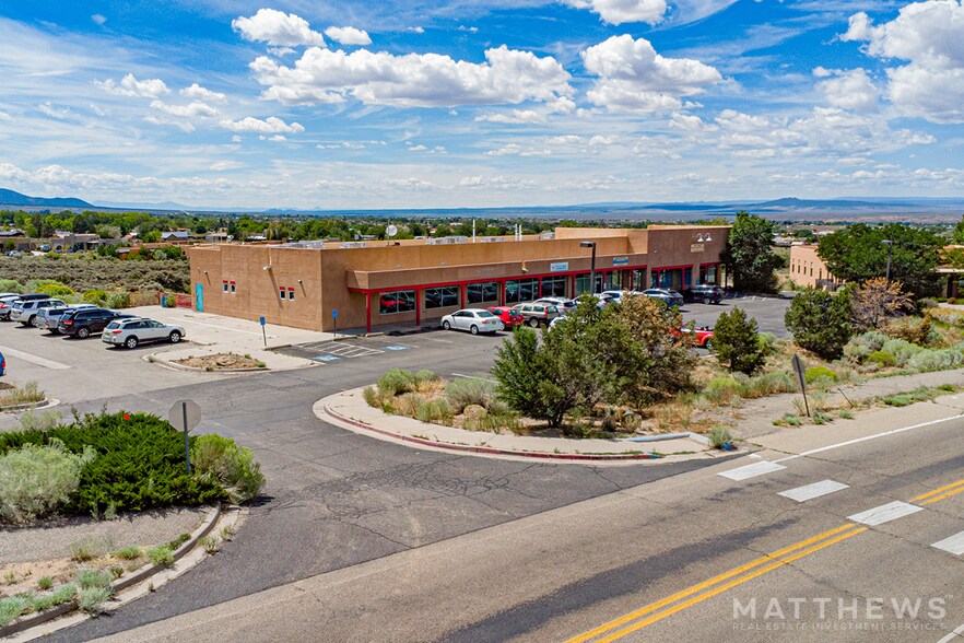 1398 Weimer Rd, Taos, NM à vendre - Photo de l’immeuble – Image 2 sur 3