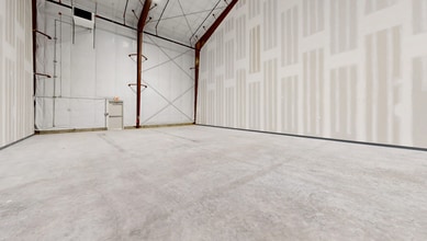 8 Leecon Ct, Southampton, NY à louer Numérisation 3D Matterport– Image 1 sur 2