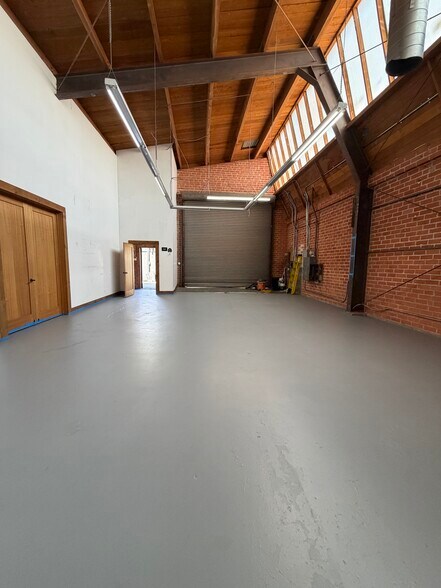 5221 Pacific Blvd, Huntington Park, CA à louer - Photo de l’immeuble – Image 2 sur 14