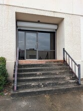 16747 I-45 Fwy, Houston, TX à louer Photo intérieure– Image 2 sur 5