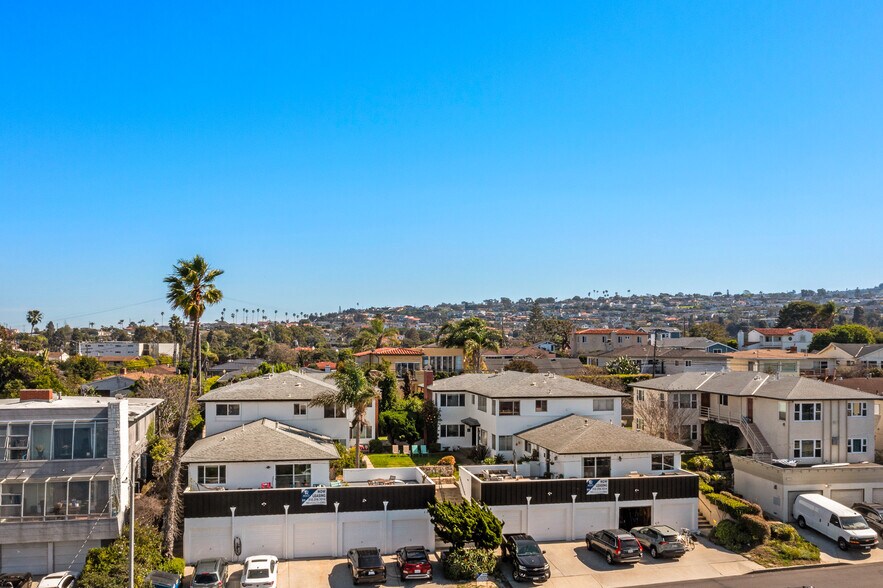 124-128 Palos Verdes Blvd, Redondo Beach, Redondo Beach, CA à vendre - Photo de l’immeuble – Image 2 sur 31
