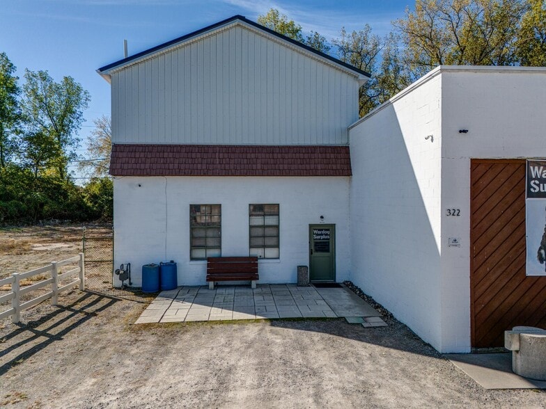 322 Illinois Ave, Maumee, OH à vendre - Photo de l’immeuble – Image 2 sur 30