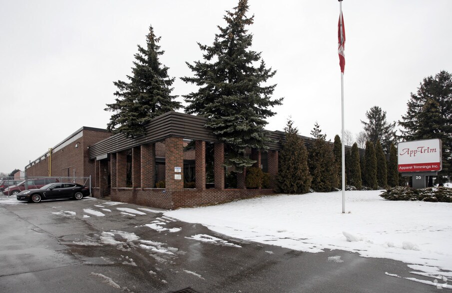 20 Commander Blvd, Toronto, ON à louer - Photo principale – Image 1 sur 2